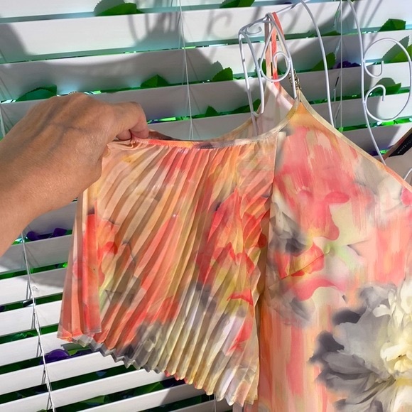 WHBM peach watercolor floral dress with cute pleated bell sleeves - Picture 2 of 9